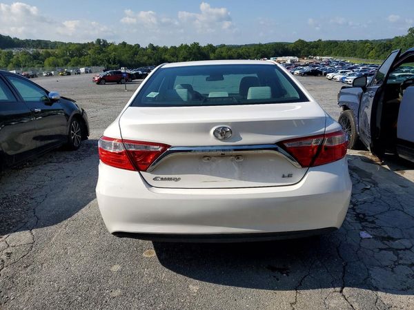 2016 TOYOTA CAMRY