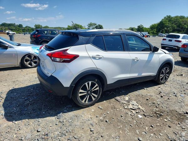 2018 NISSAN KICKS