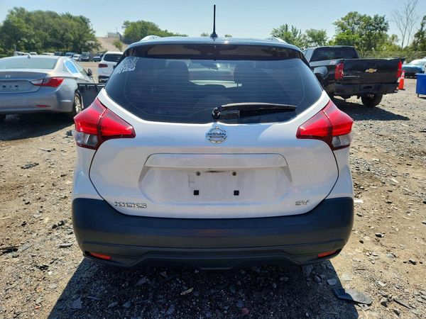 2018 NISSAN KICKS