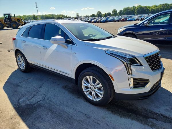 2024 CADILLAC XT5 Luxury