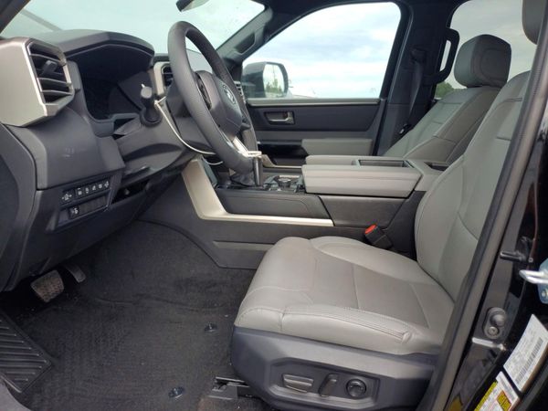2026 TOYOTA TUNDRA
