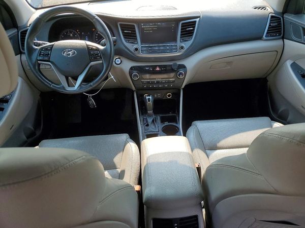 2017 HYUNDAI TUCSON