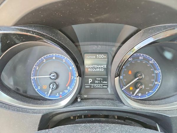 2016 TOYOTA COROLLA