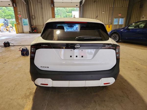 2025 NISSAN KICKS S — DIRR