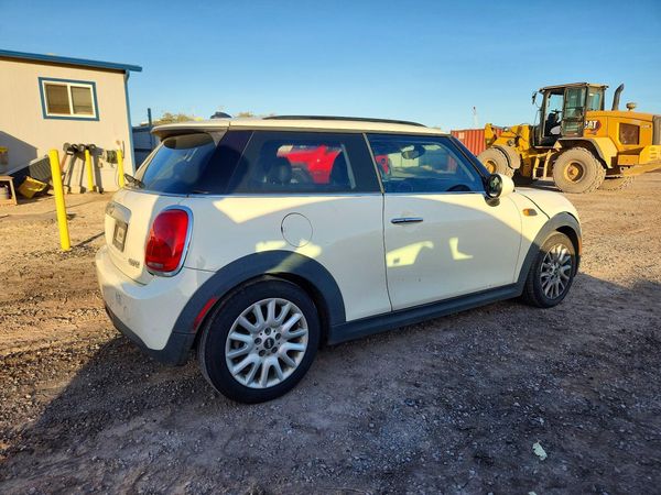 2015 MINI COOPER