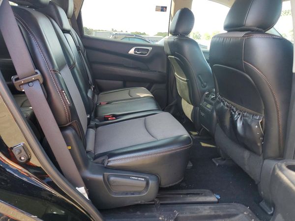 2020 NISSAN PATHFINDER SV