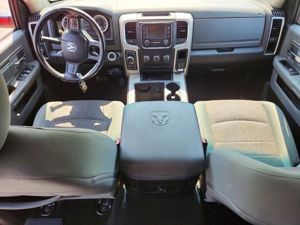 2014 RAM 1500 SLT