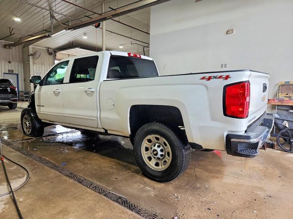 2017 CHEVROLET SILVERADO LT
