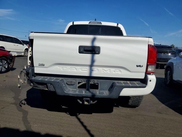 2019 TOYOTA TACOMA SR5