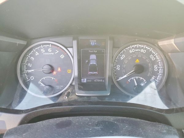 2019 TOYOTA TACOMA SR5