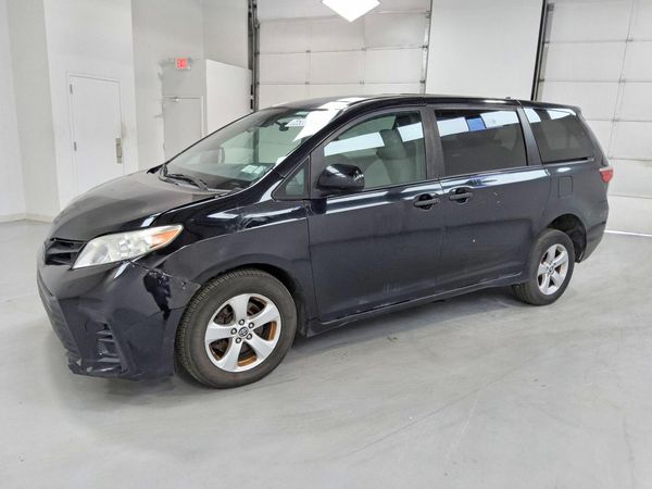 2019 TOYOTA SIENNA — DSFA — Front 3/4