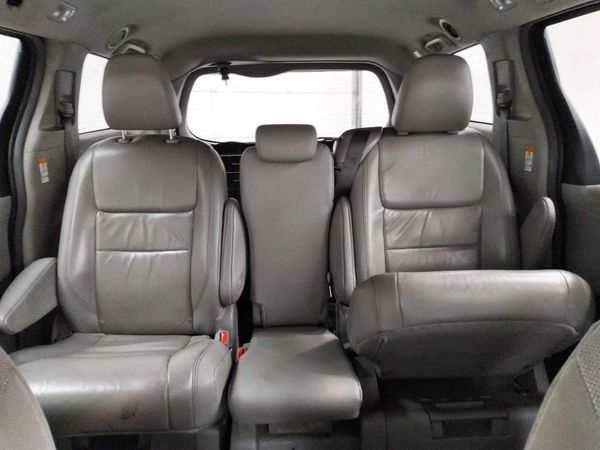 2019 TOYOTA SIENNA L — SUVN