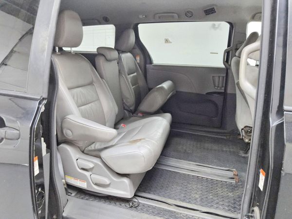 2019 TOYOTA SIENNA L — PSRS