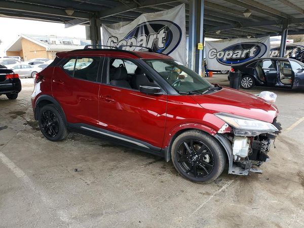 2022 NISSAN KICKS