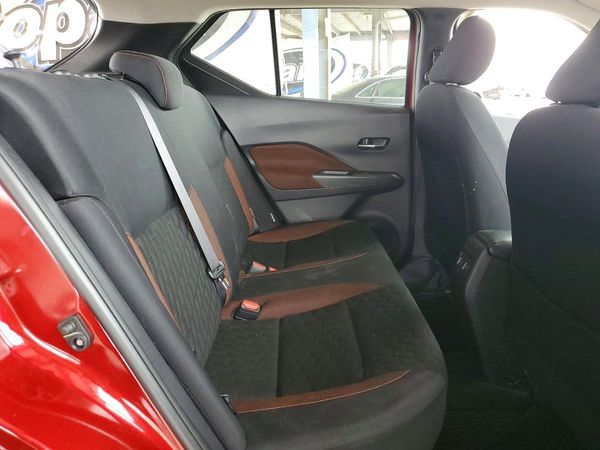 2022 NISSAN KICKS