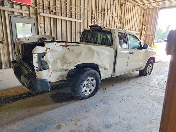 2024 NISSAN FRONTIER
