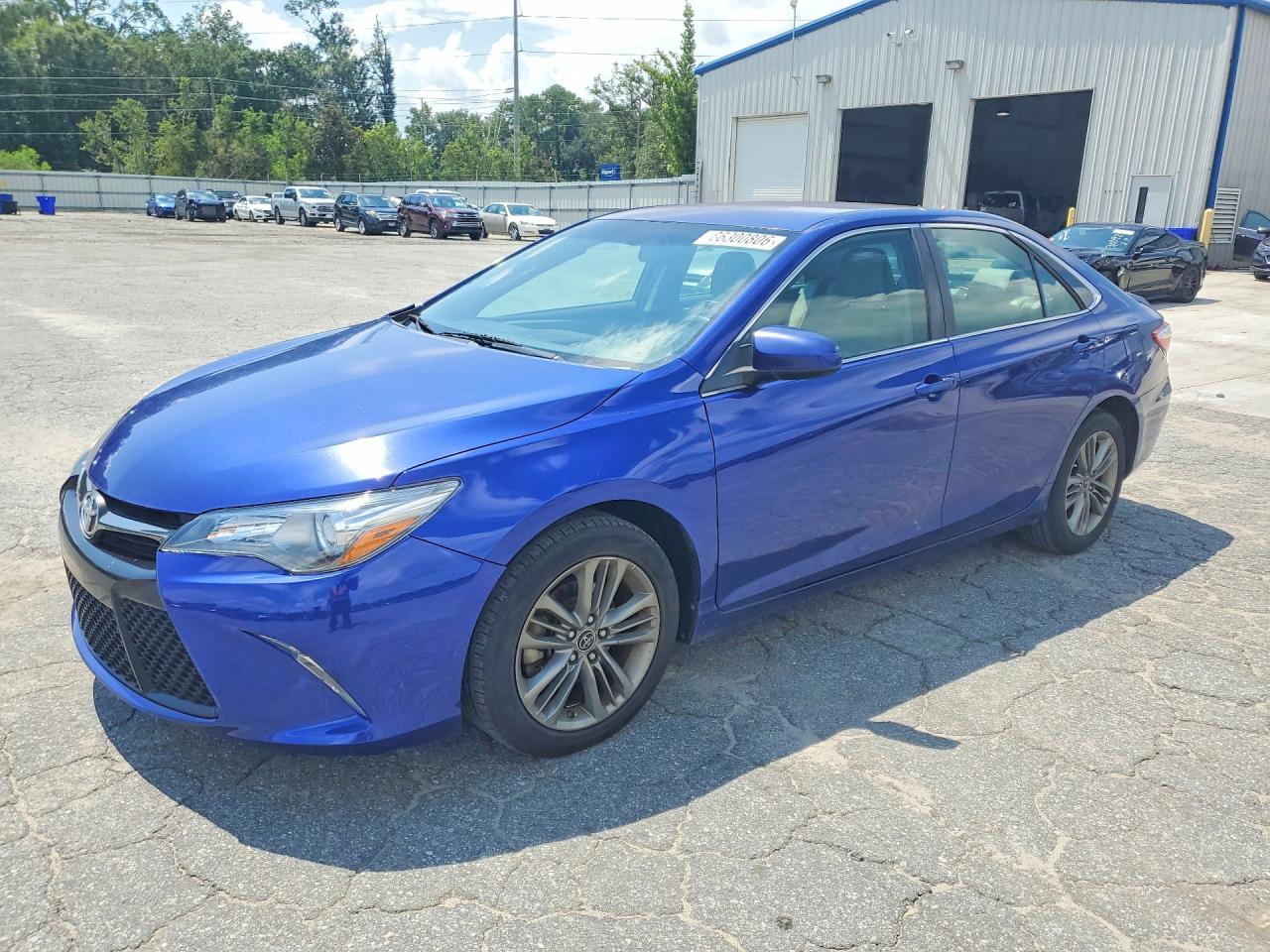 2015 TOYOTA CAMRY