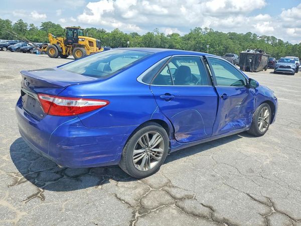 2015 TOYOTA CAMRY