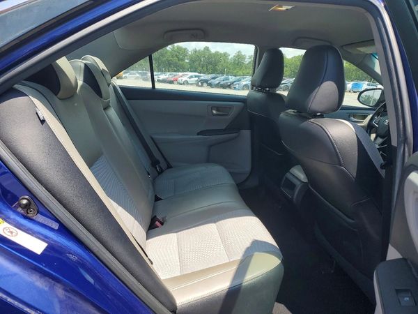 2015 TOYOTA CAMRY