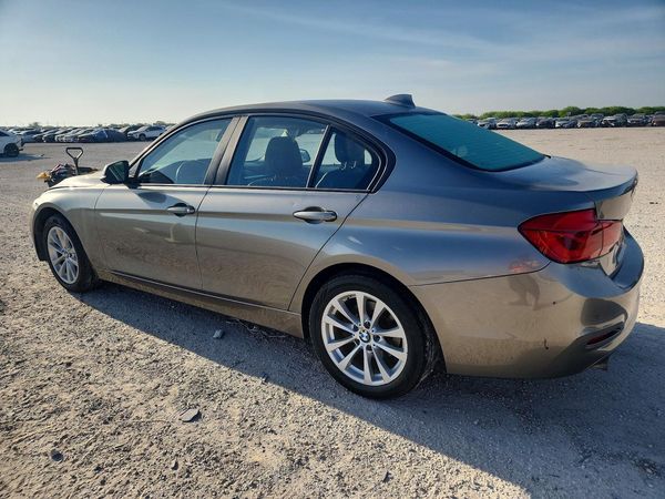 2016 BMW 320