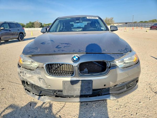 2016 BMW 320