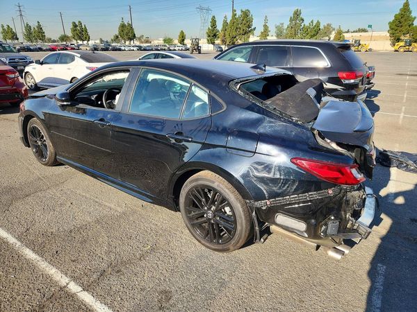 2026 TOYOTA CAMRY