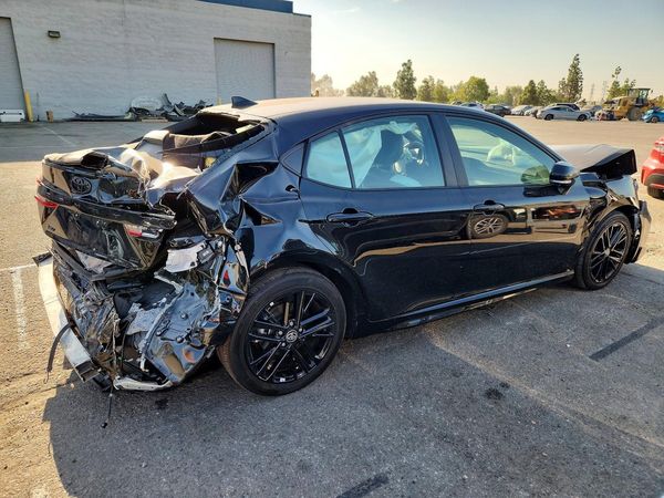 2026 TOYOTA CAMRY