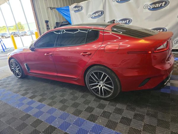 2018 KIA STINGER GT2
