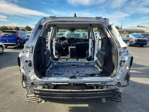 2022 TOYOTA HIGHLANDER