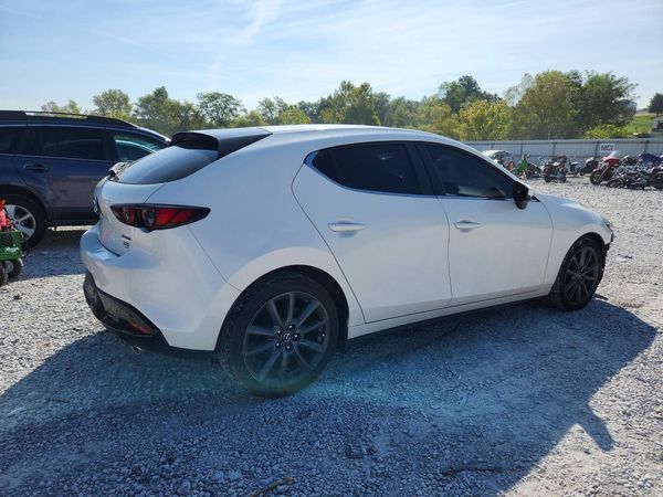 2021 MAZDA 3