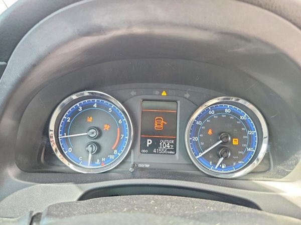 2018 TOYOTA COROLLA