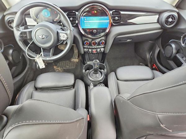 2023 MINI COOPER