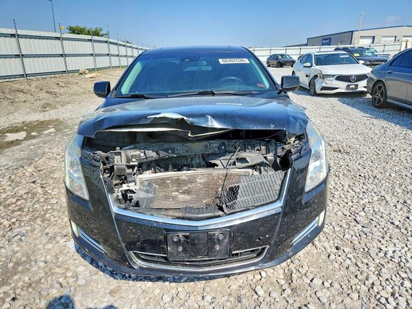2017 CADILLAC XTS Luxury