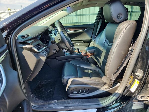 2017 CADILLAC XTS Luxury