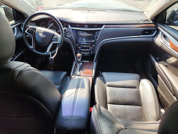 2017 CADILLAC XTS Luxury