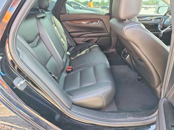 2017 CADILLAC XTS Luxury