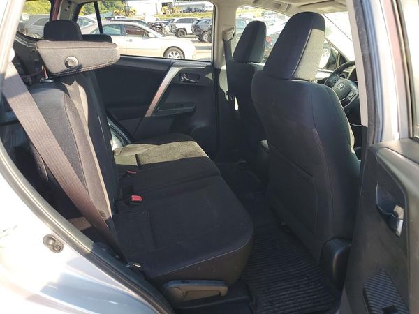 2015 TOYOTA RAV4 XLE (M Grade)