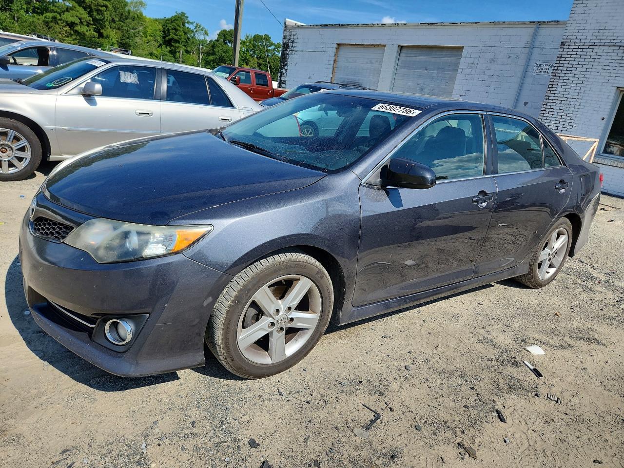 2012 TOYOTA CAMRY
