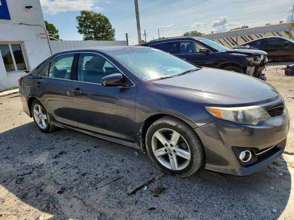 2012 TOYOTA CAMRY
