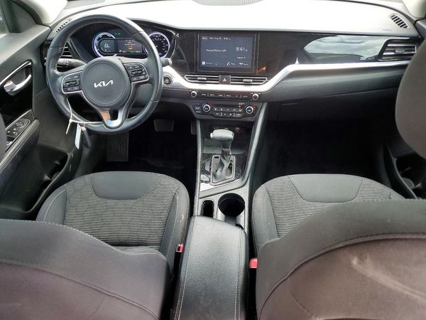 2022 KIA NIRO