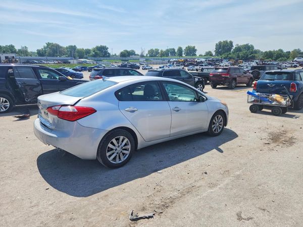 2016 KIA FORTE