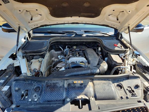 2022 MERCEDES-BENZ GLE GLE350 — Engine bay
