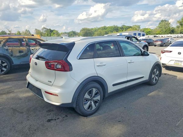 2017 KIA NIRO FE / LX / LX Tech