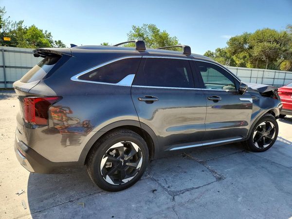 2025 KIA SORENTO