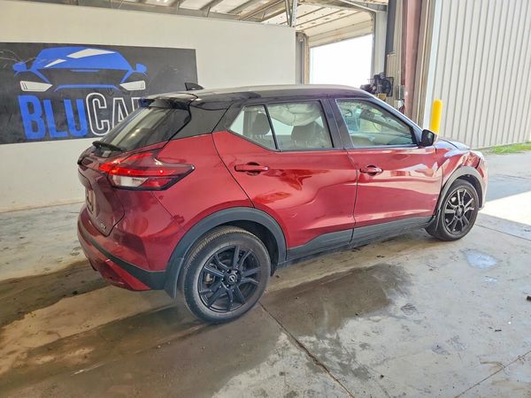 2024 NISSAN KICKS