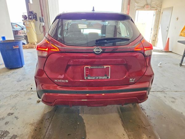 2024 NISSAN KICKS