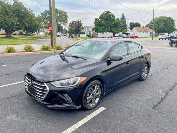 2017 HYUNDAI ELANTRA