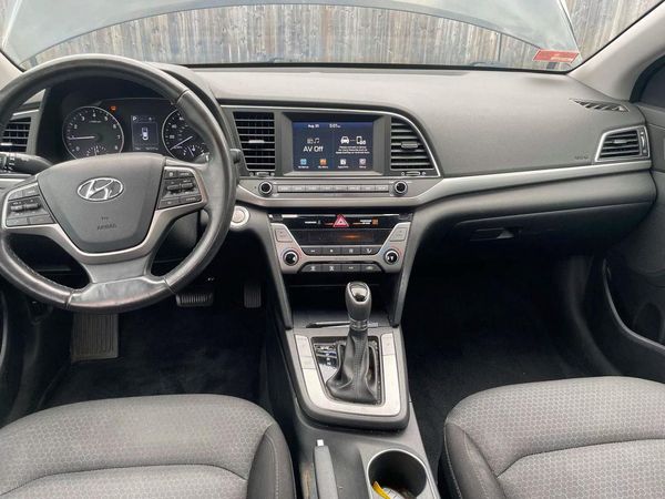 2017 HYUNDAI ELANTRA