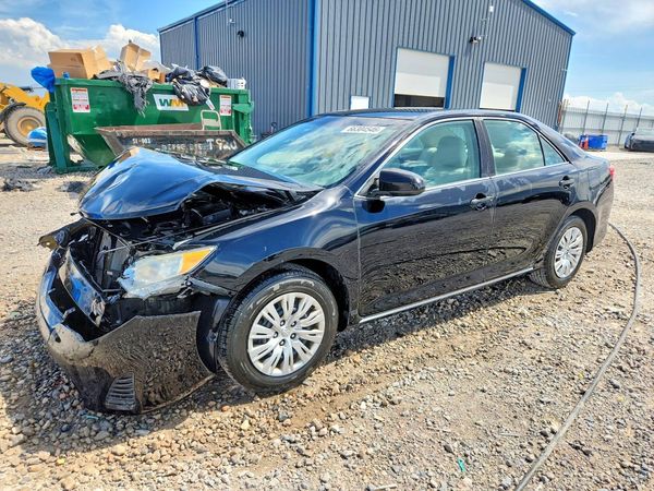 2013 TOYOTA CAMRY