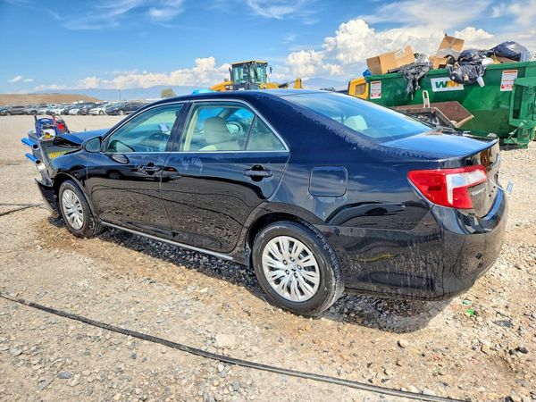 2013 TOYOTA CAMRY